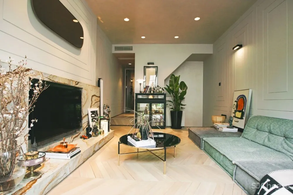 给明星装了多套房子后,他买下3层别墅,为自己打造出终极豪宅