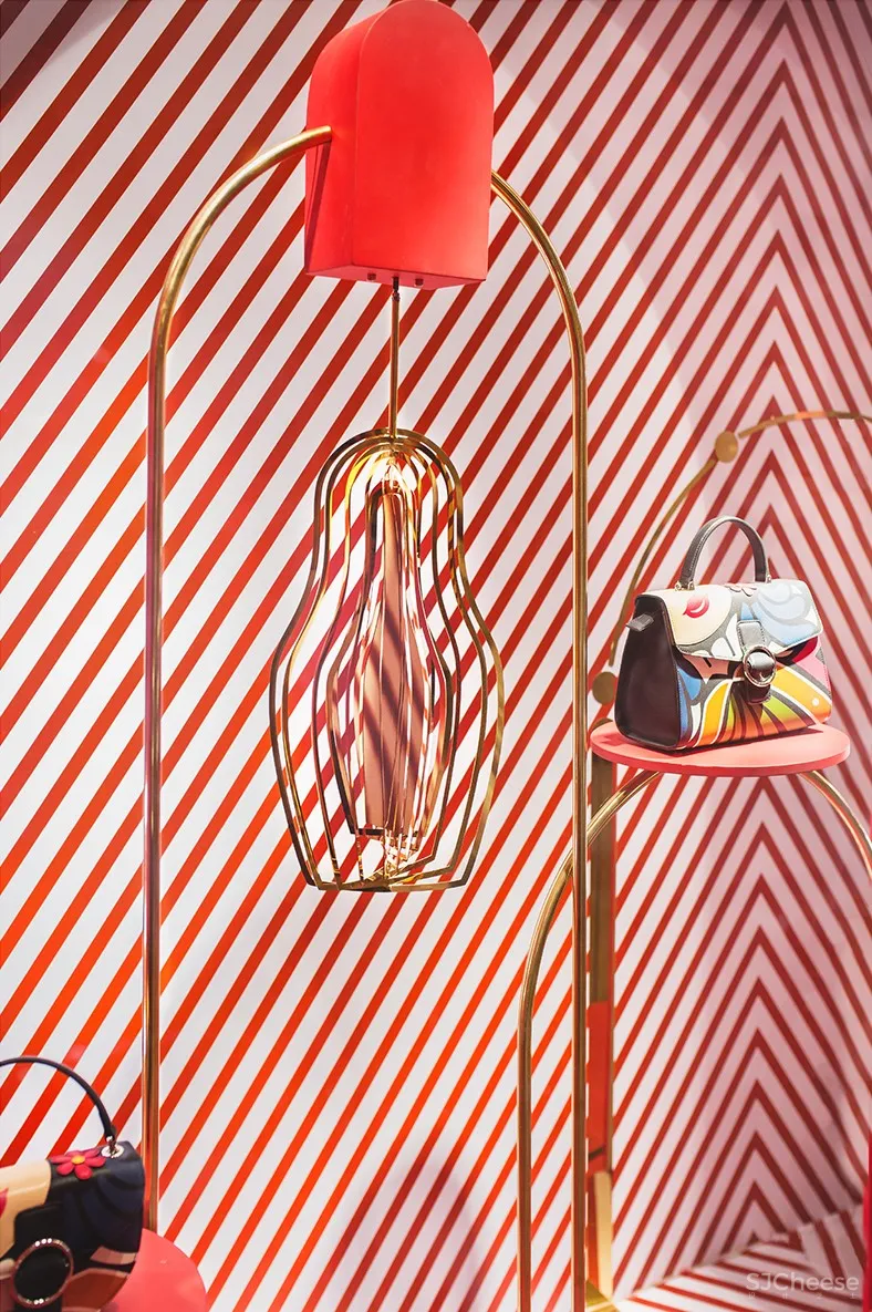 俄罗斯套娃 - 红谷HONGU 夏季橱窗设计