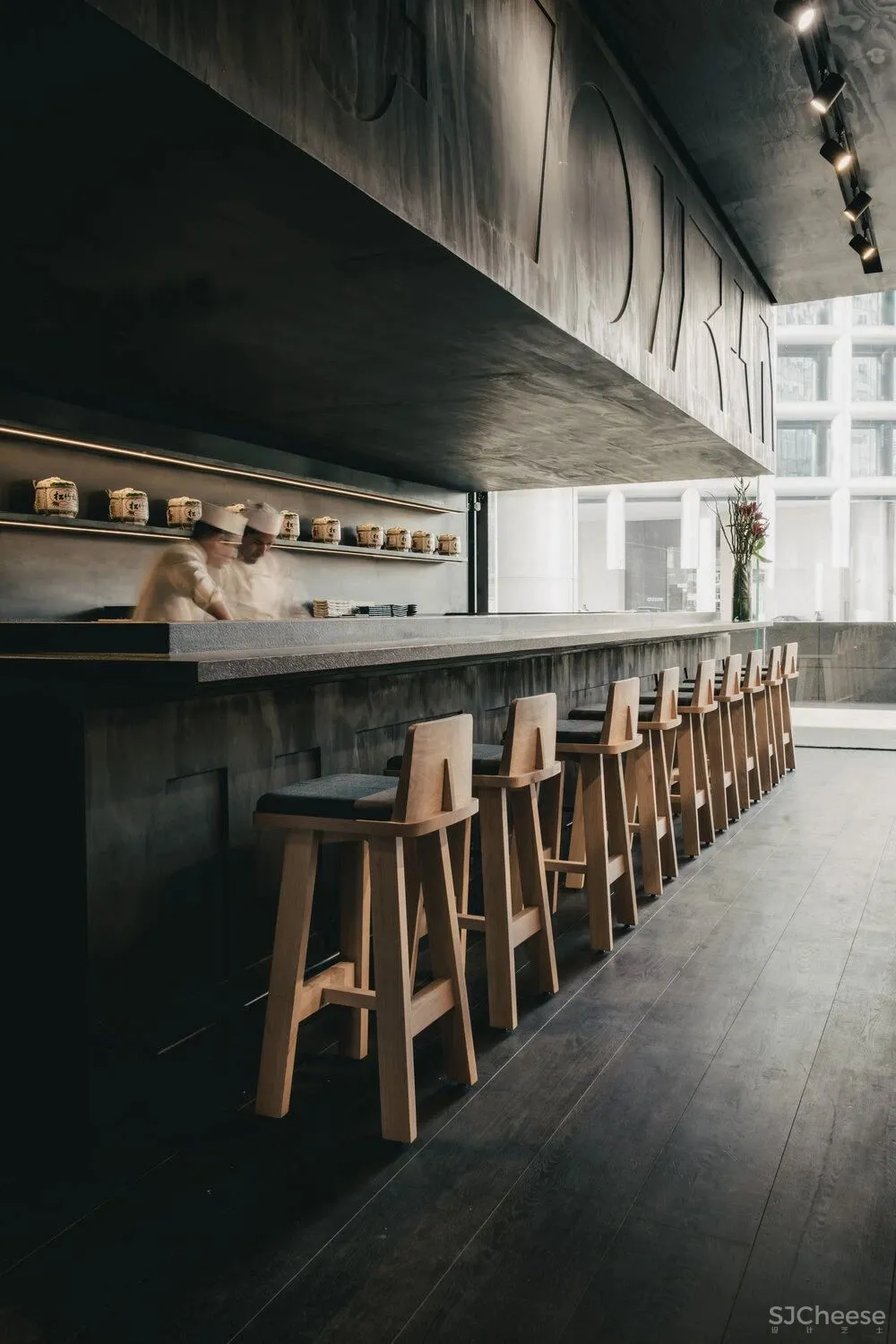 Esrawe Studio|由日式裝甲衍生靈感的精品日料餐廳