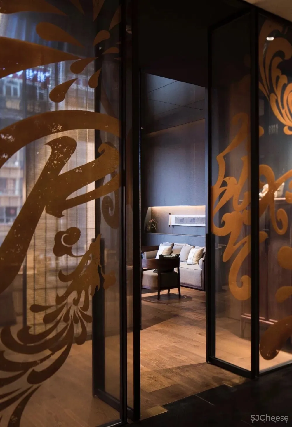 沈雷力作 百年品牌 历史餐饮名店「凤临阁」