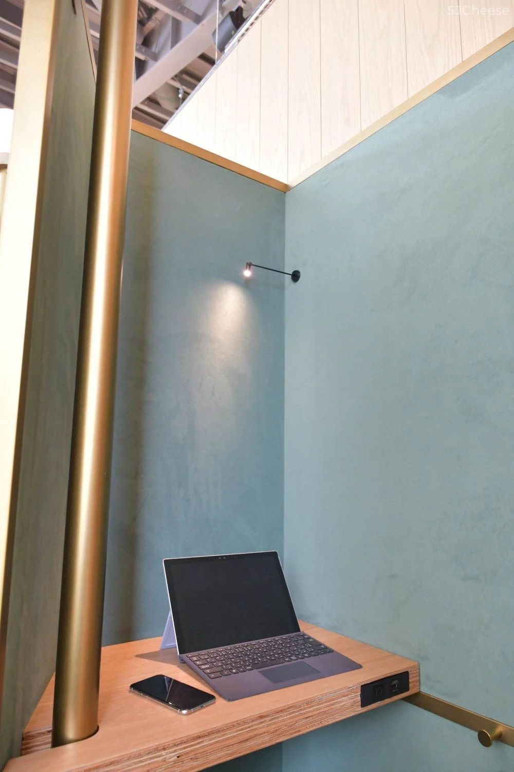 星巴克又放大招,开启第一家共享办公门店!