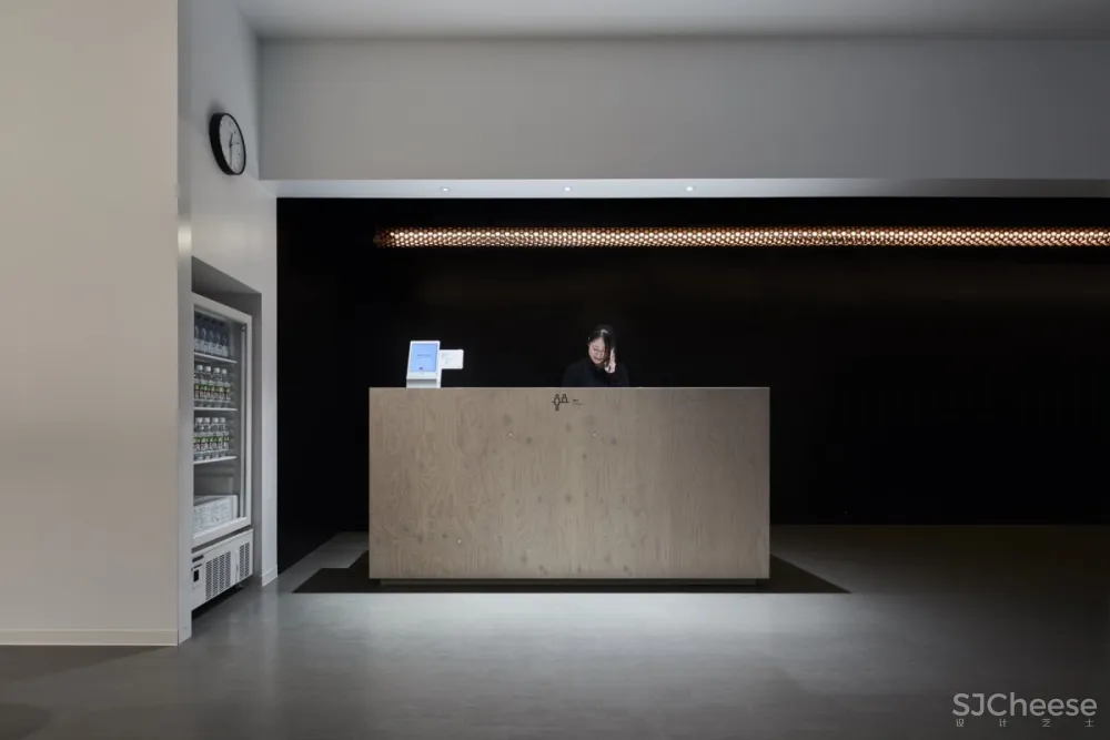 Naruse Inokuma | Nine Hours Capsule Hotel , 日本传统太空舱旅馆