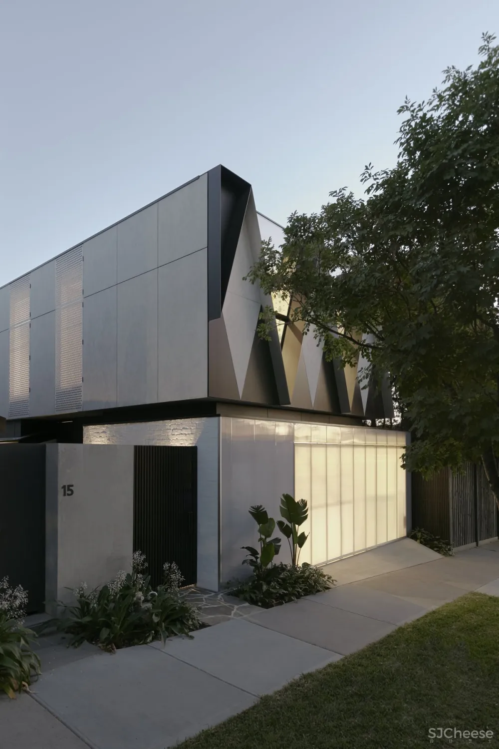 Architecture Architecture | The Summit House , 简约大胆的现代住宅