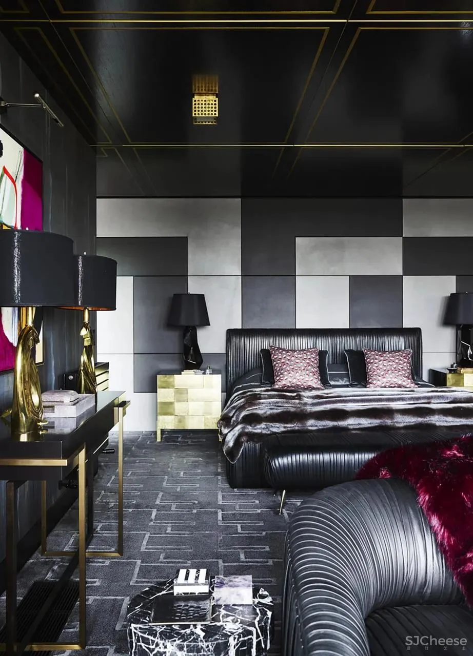 乡村别墅的大胆都市风，堪称黄铜设计典范