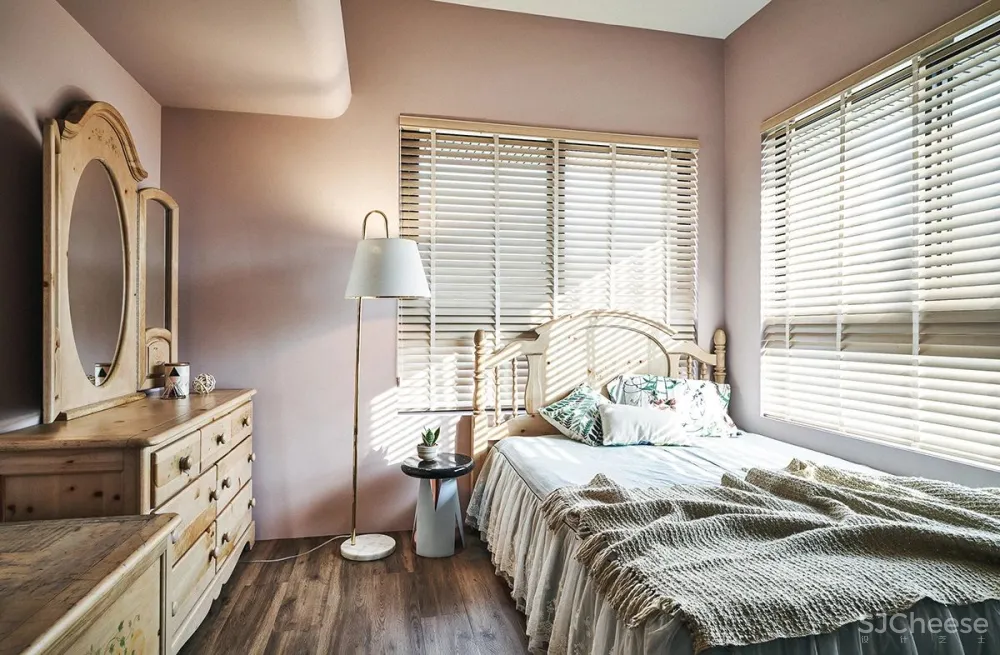 餐厅秒变大沙发,132㎡ 使用空间多一倍