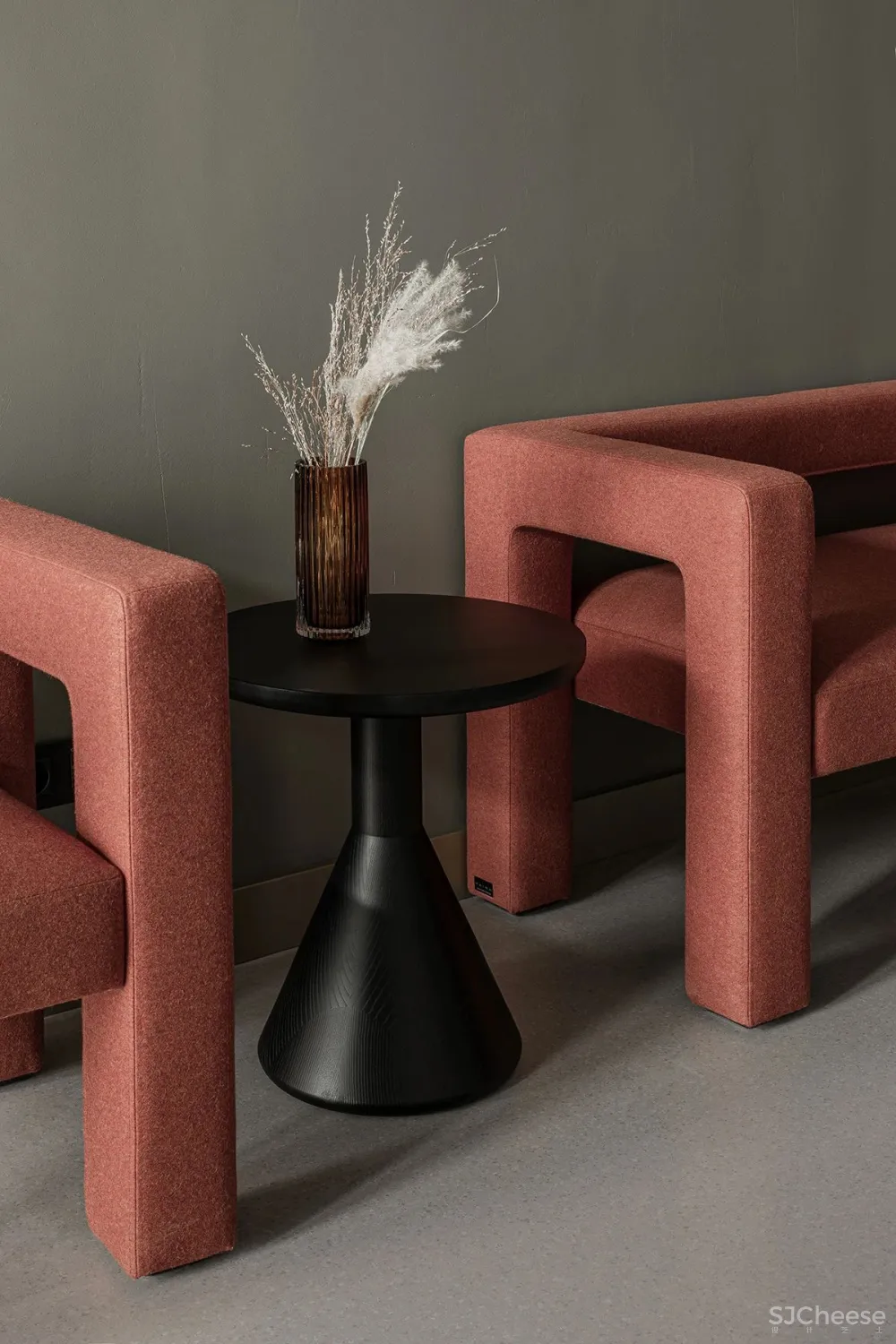 柔和色调的医学美容空间,舒适而温馨的空间!