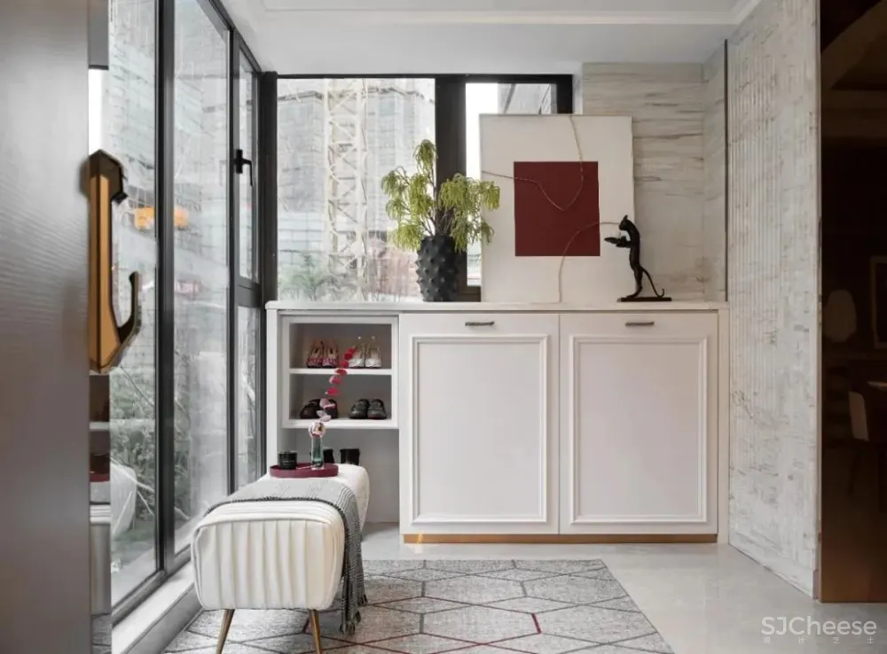 冷元宝新作 惊艳中国红,时尚新古典