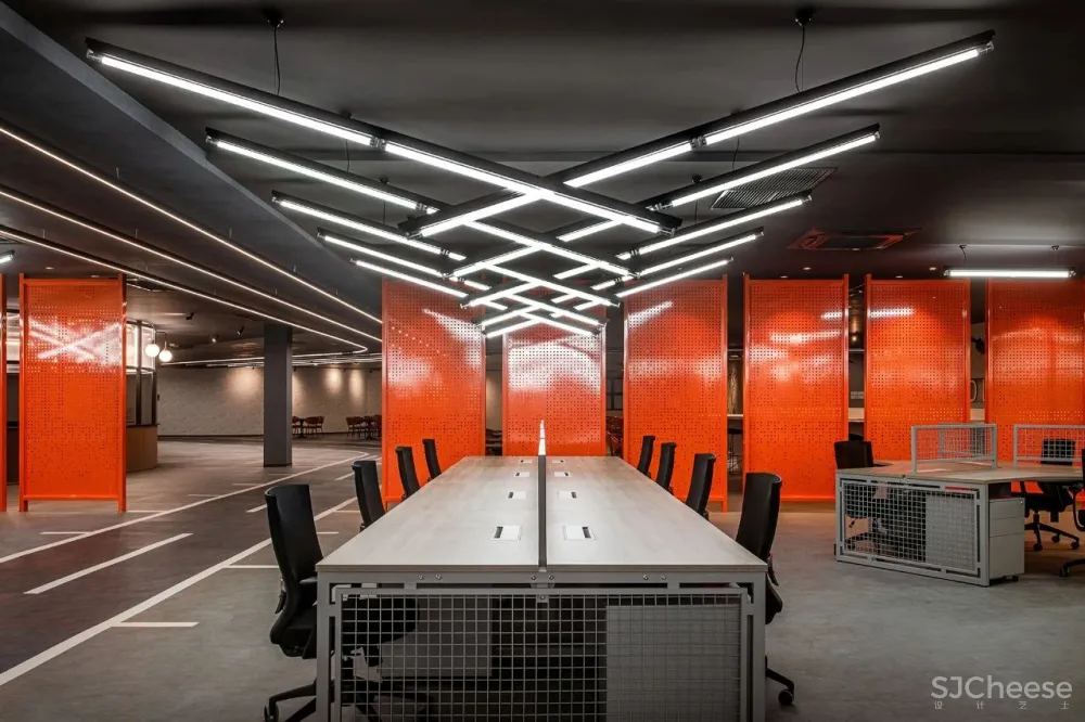 旧机场惊艳变身潮味办公室,上班也要有幸福感!