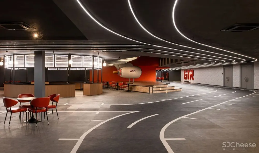 旧机场惊艳变身潮味办公室,上班也要有幸福感!