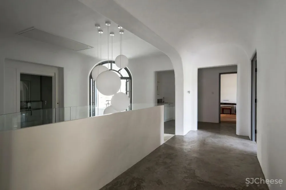 一座没有直线的居所