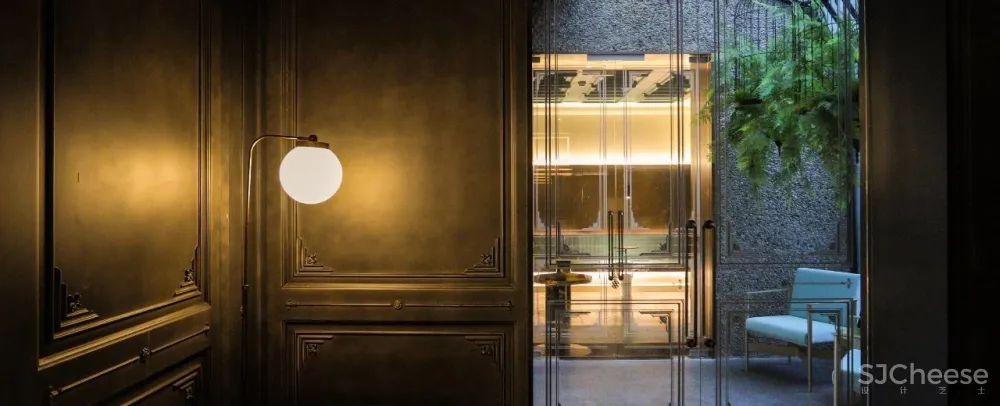 在日常的阴翳中,安然歇憩