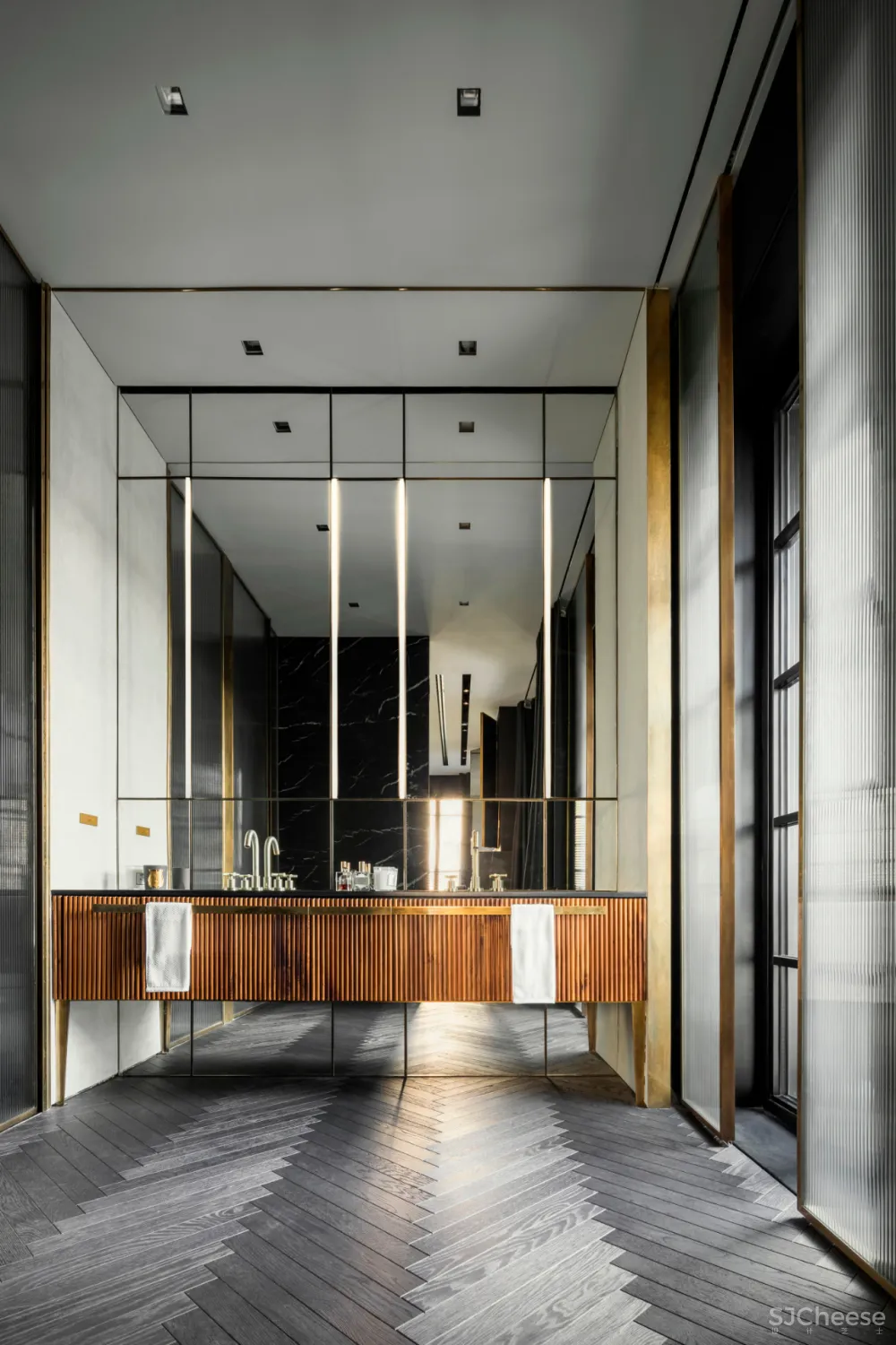 Storage Associati 精致优雅的现代美学