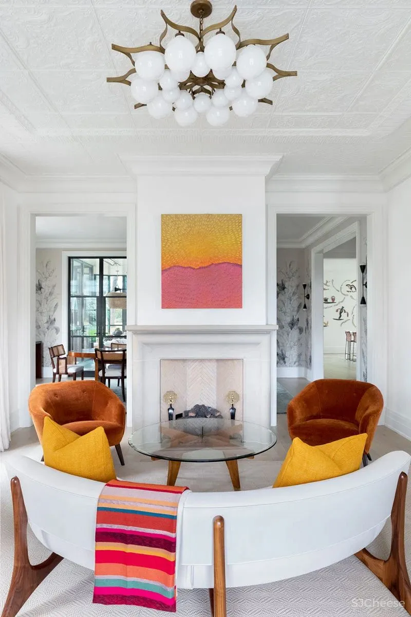 美国德克萨斯现代别墅将沉稳的黑白经典和爆炸性的彩色完美结合