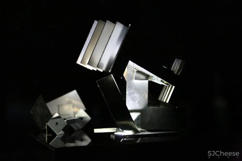 乡下有块地就能建造梦想家?让这个“玩乐队”的建筑师告诉你有多难