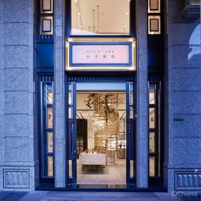 中国最美药店诞生！建筑大师伊东丰雄弟子操刀，药店再也不像超市了！