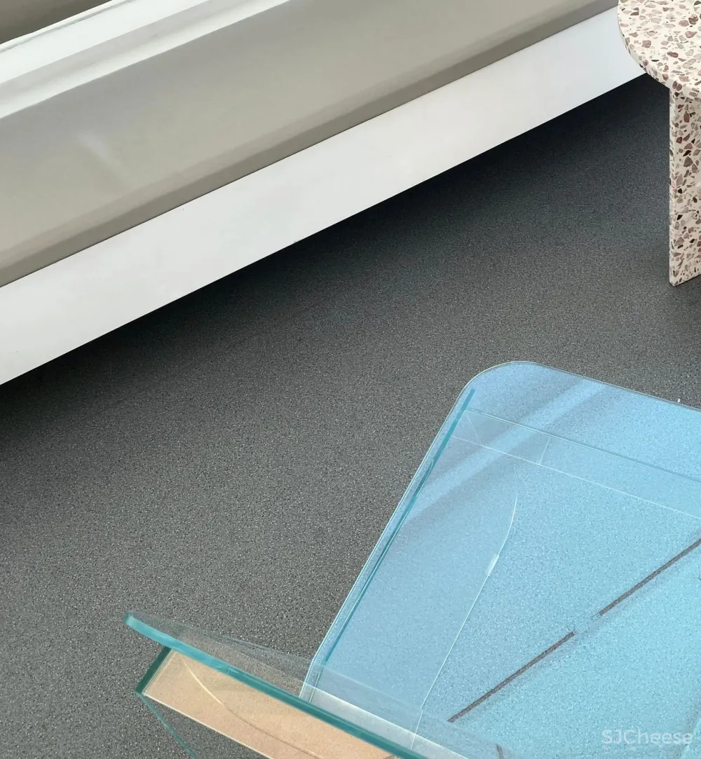 偏离设计丨MOON Photo Studio