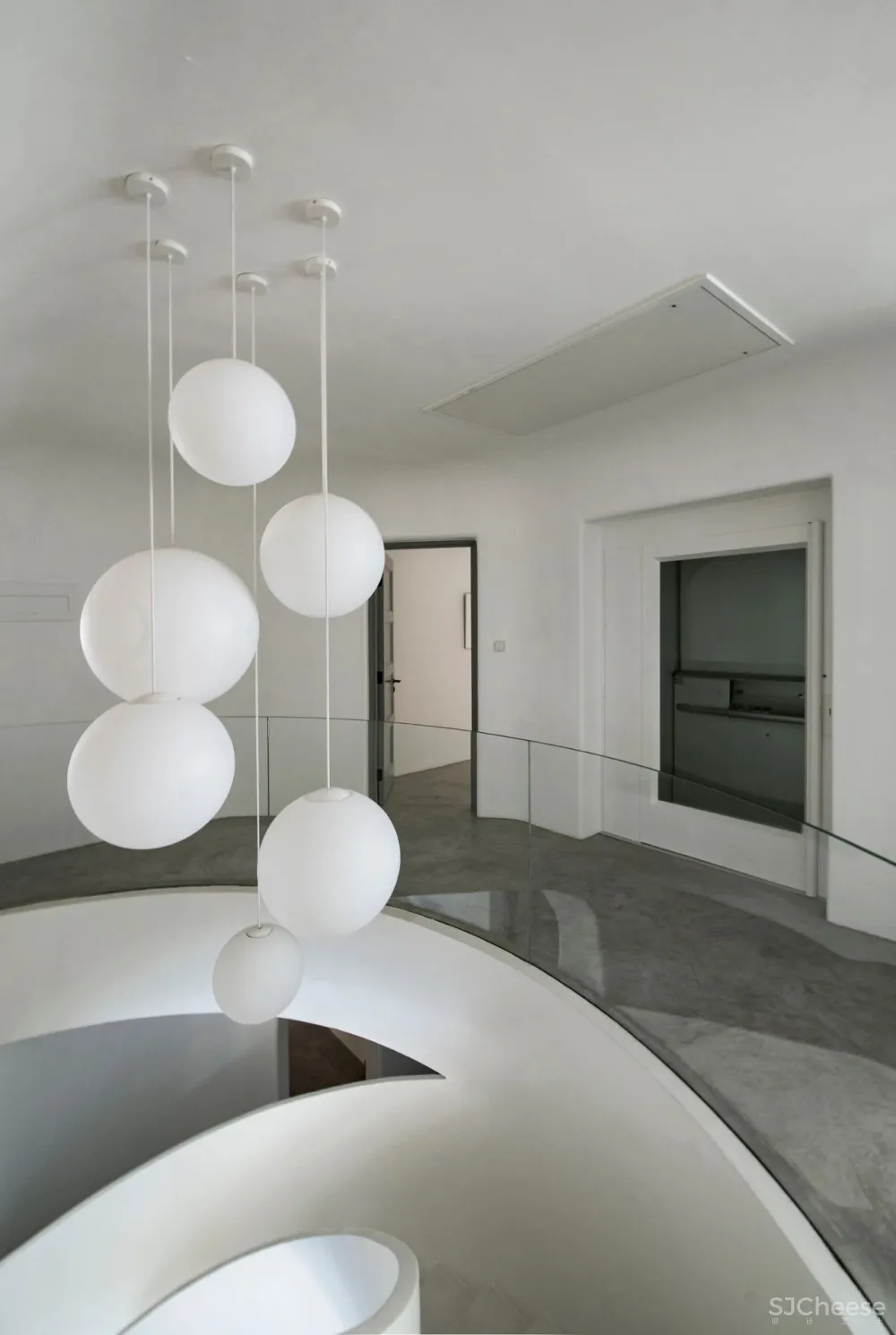 一座没有直线的居所