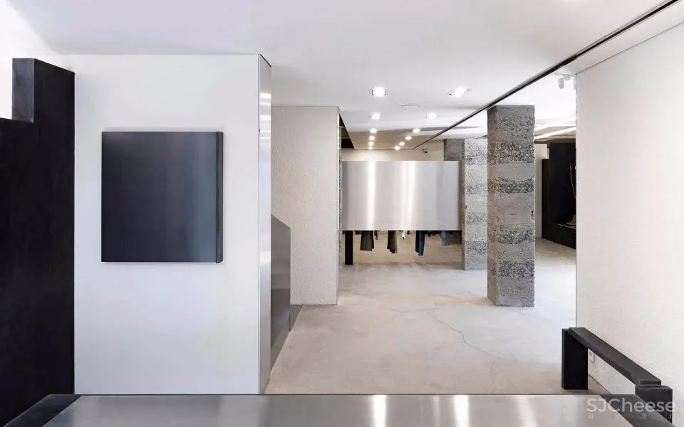 Andersson Bell 韩国 Creative Studio Unravel