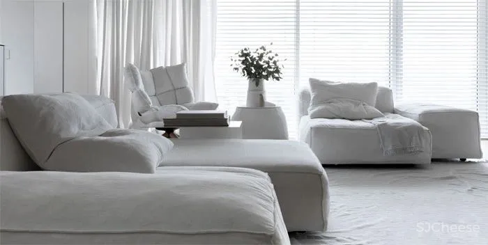 将色彩运用到极致，时髦灵动下非黑即白的男女公寓