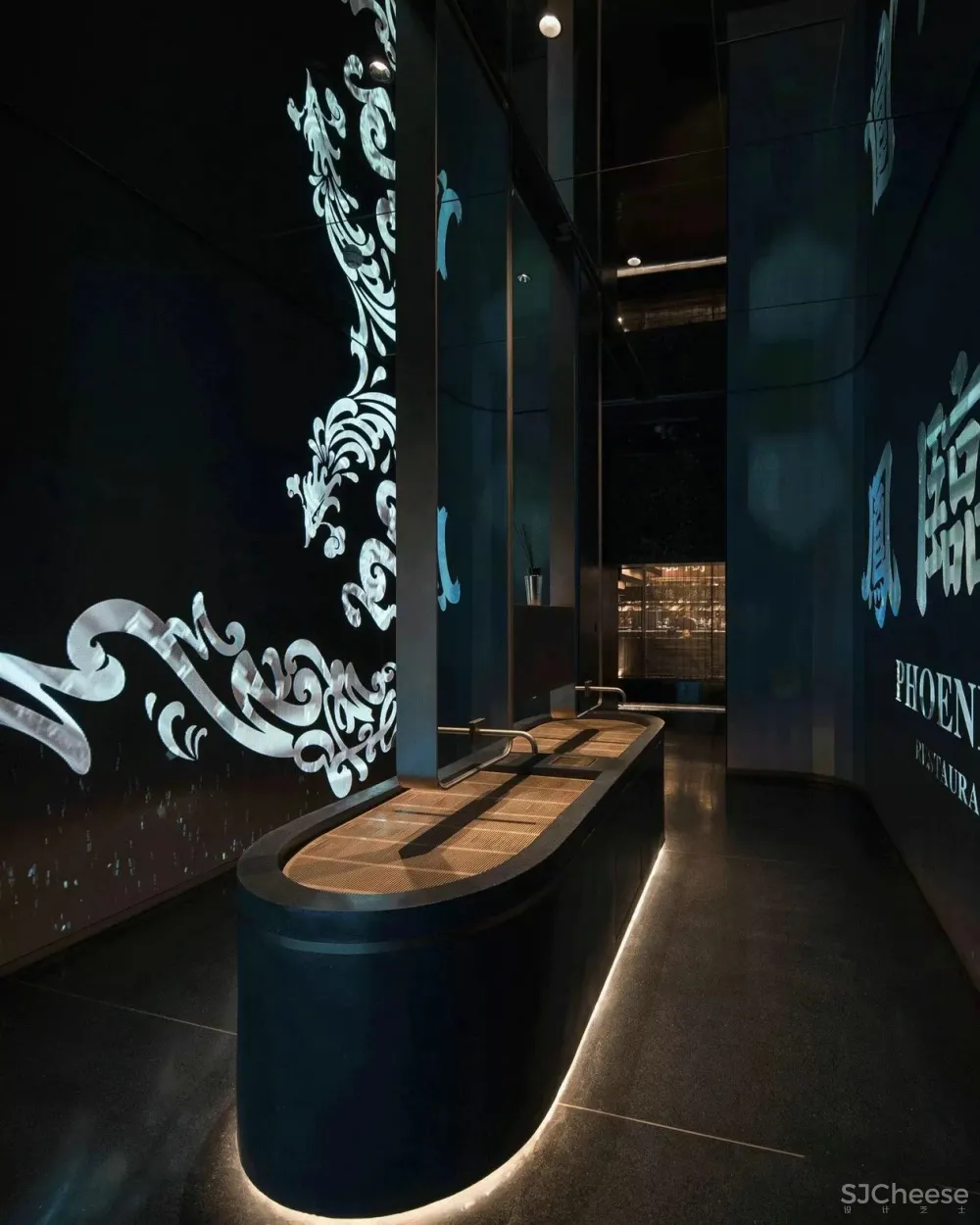 沈雷力作 百年品牌 历史餐饮名店「凤临阁」