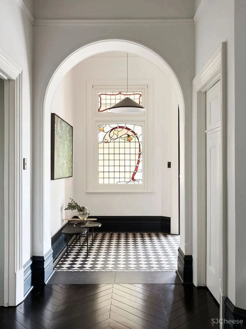 精致优雅别墅， 知性美的另一种打开方式！