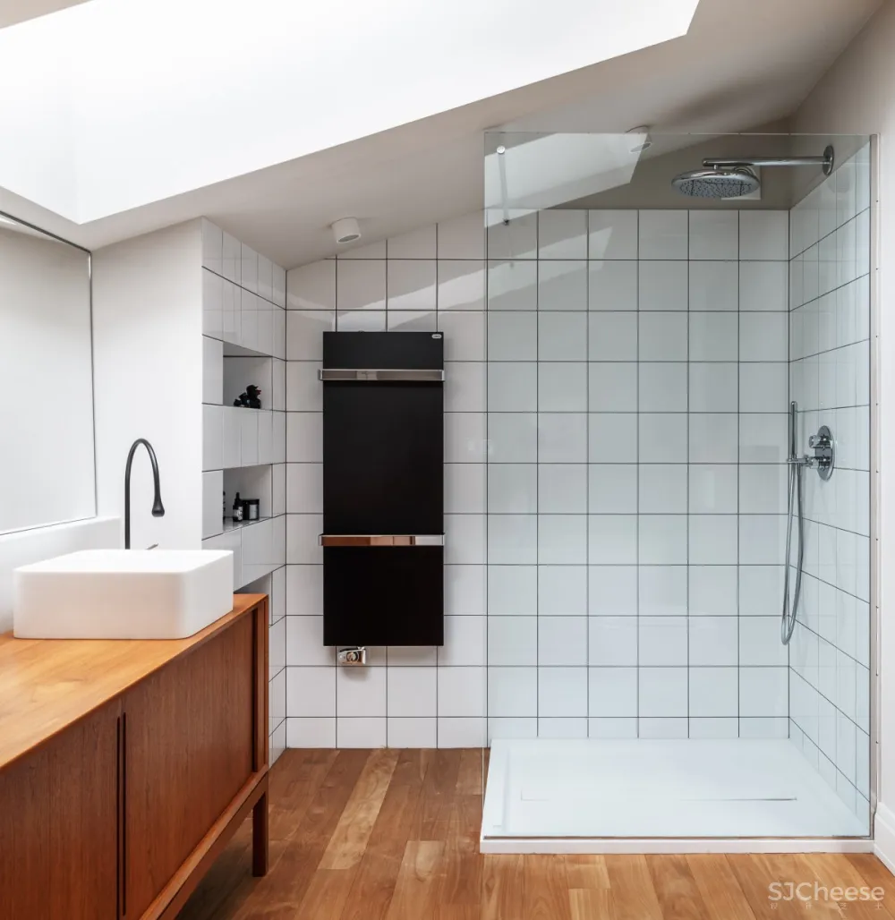 Nido Interiors | MKS , 鲜明的艺术色彩住宅