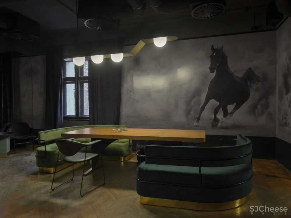 Autori | Leticia Gin Bar , 独特创新的休闲酒吧