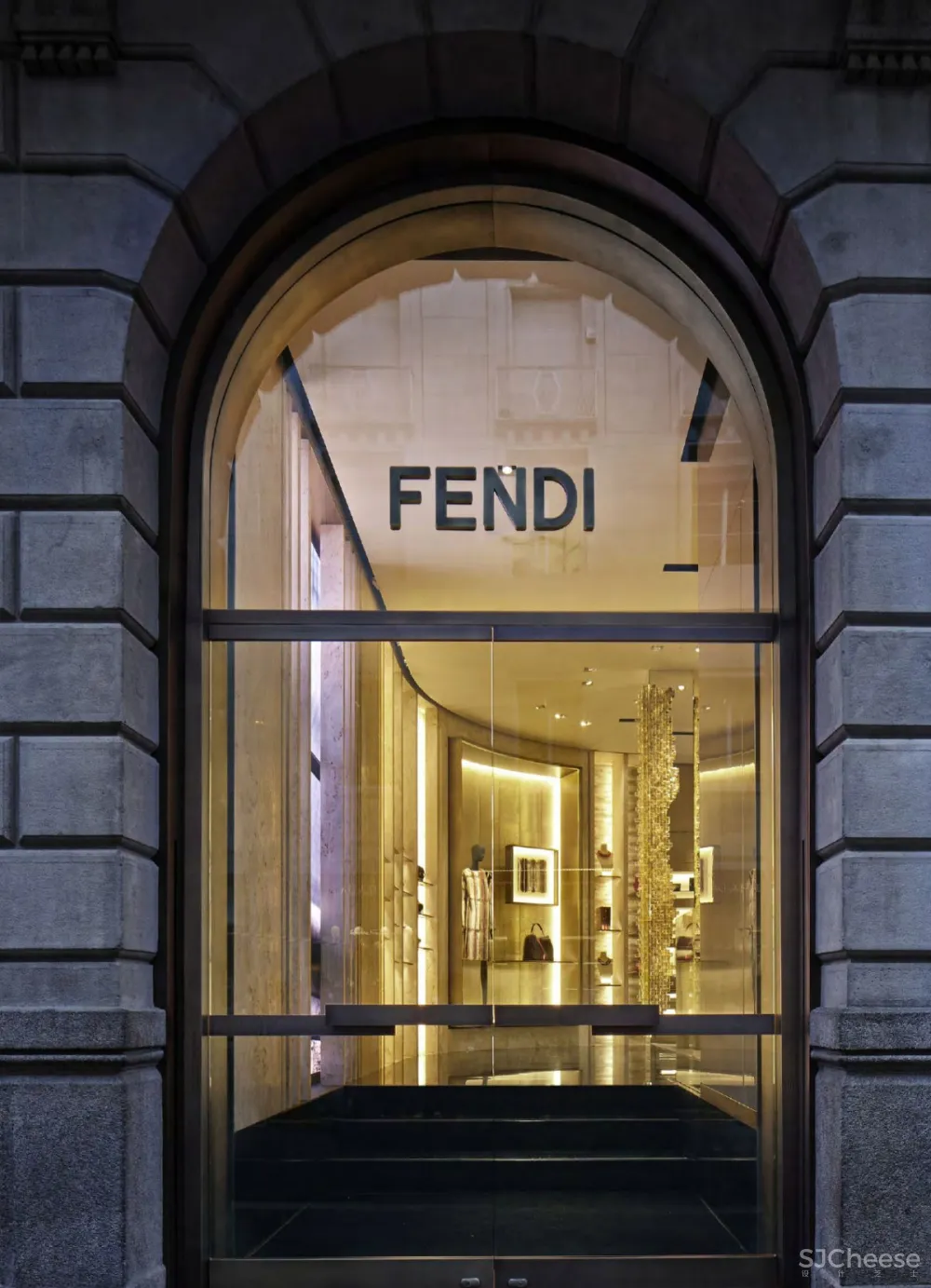 Gwenael Nicolas | Fendi Montenapoleone , 奢华芬迪精品店