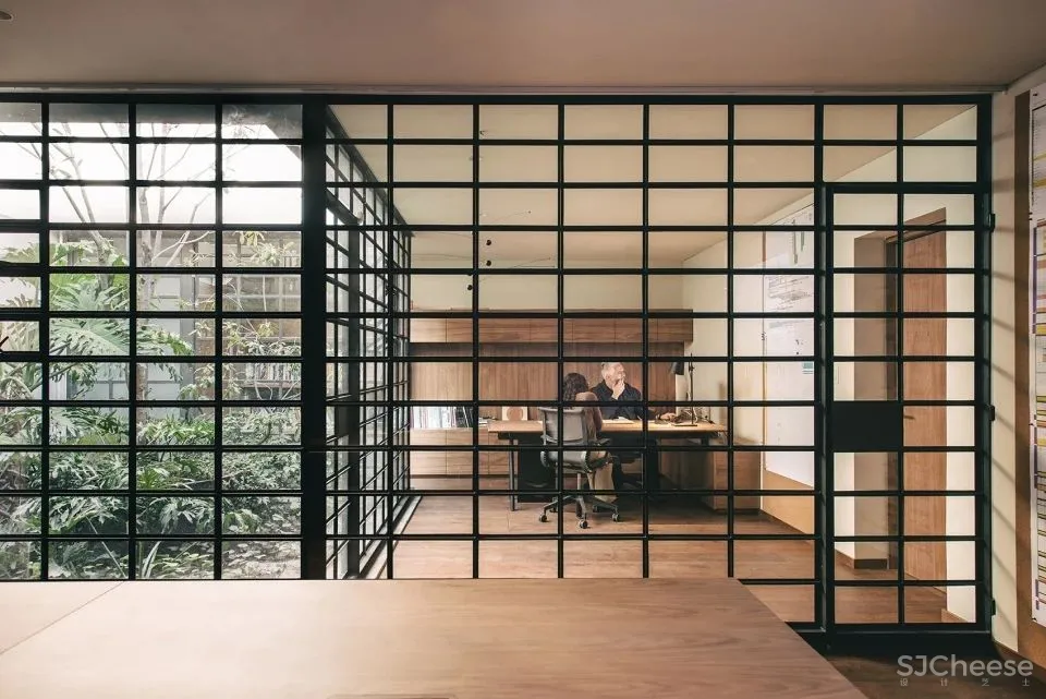 平铺直叙的工业美学 Esrawe Studio新办公室 Esrawe Studio