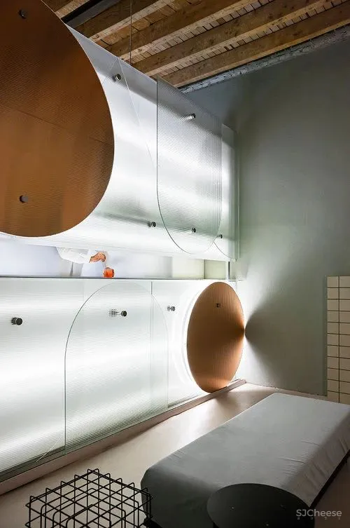 玩转色彩和材料,这对才女堪称网红室内设计鼻祖!