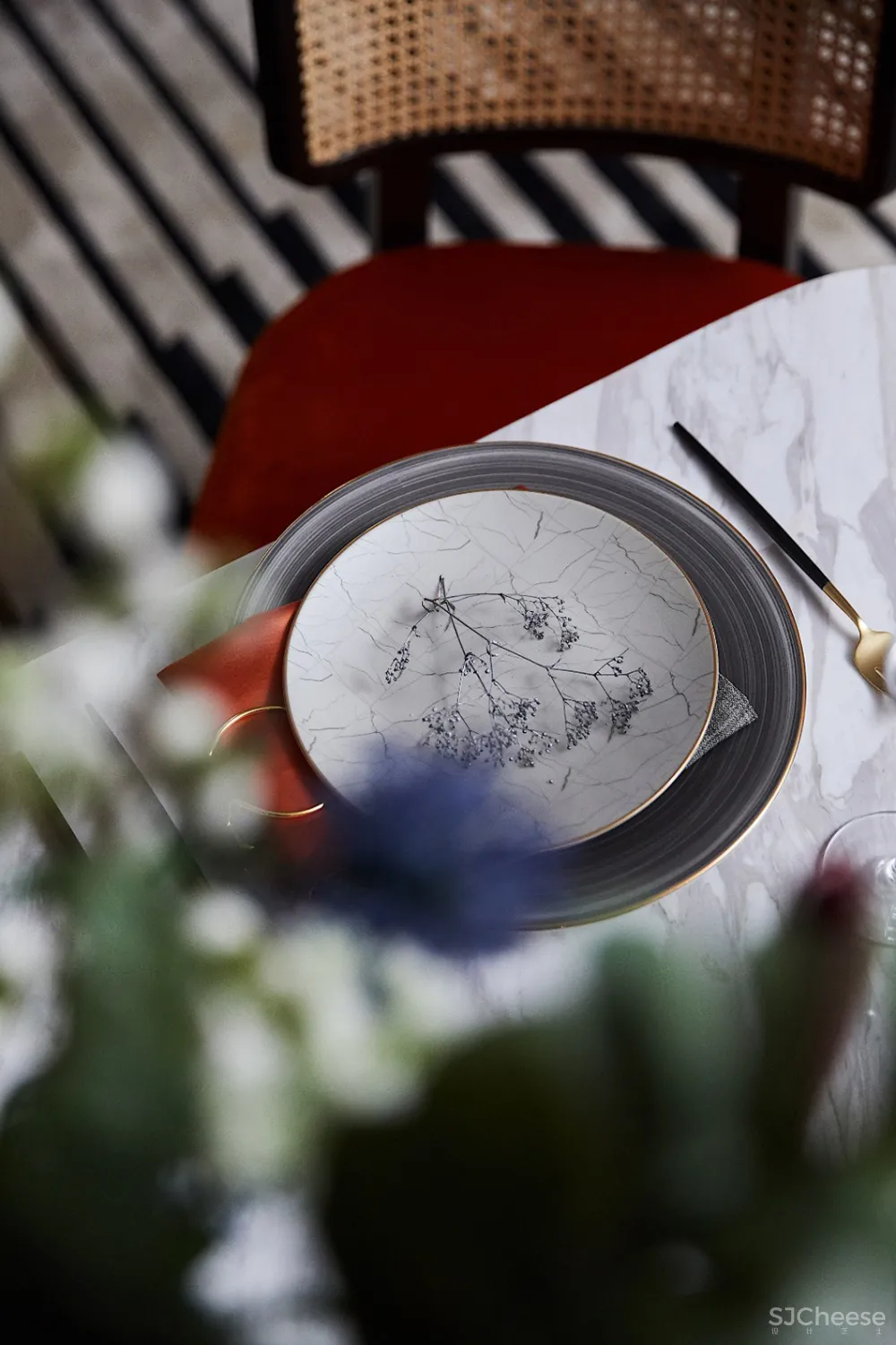 这样的撞色搭配,太美了!