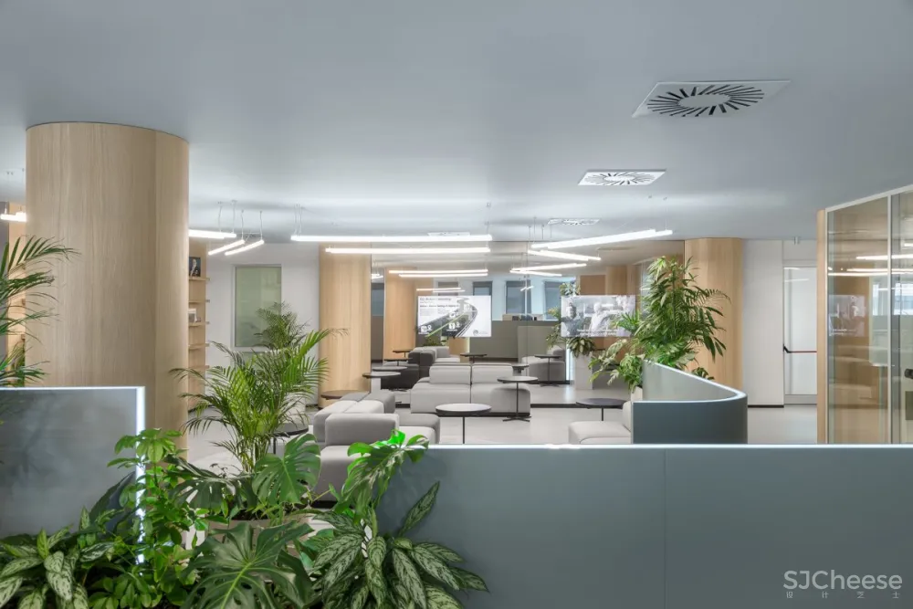 Autori | Roche Offfice , 现代舒适的办公空间