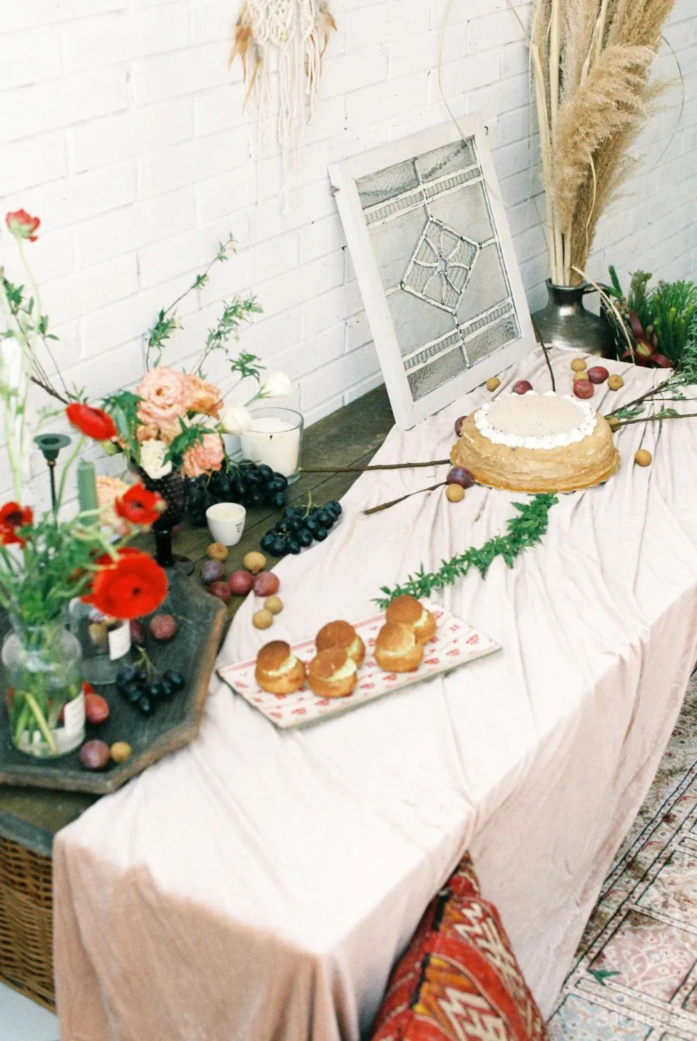 麻辣烫店倒闭,文艺青年用自己160m²的家逆袭,自由流浪的感觉太好了!