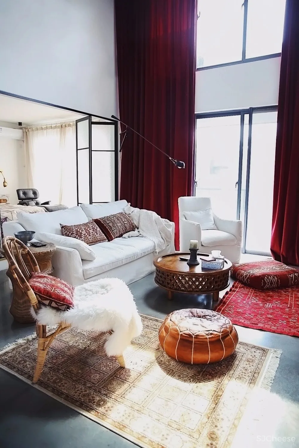 麻辣烫店倒闭,文艺青年用自己160m²的家逆袭,自由流浪的感觉太好了!