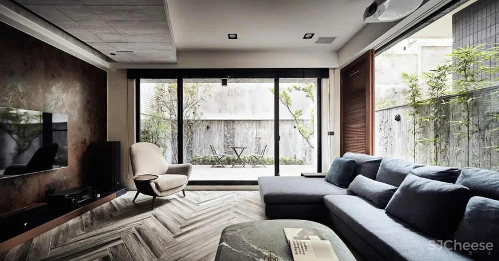 还在用传统方式铺地板?看「人字拼」怎样演绎质朴自然风