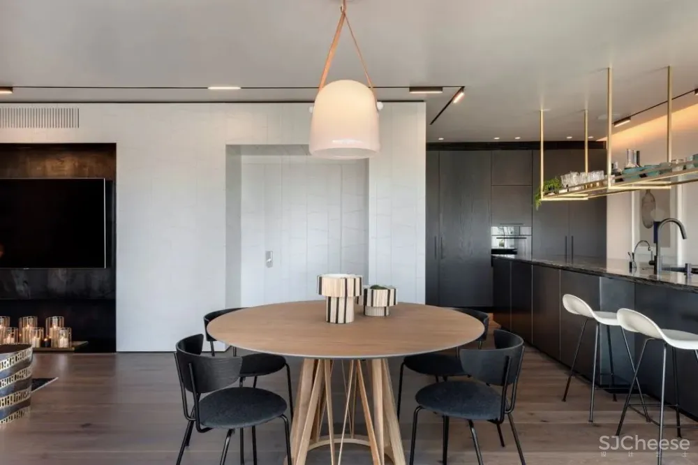 简约四部曲：材质、色彩、软装下的轻奢风