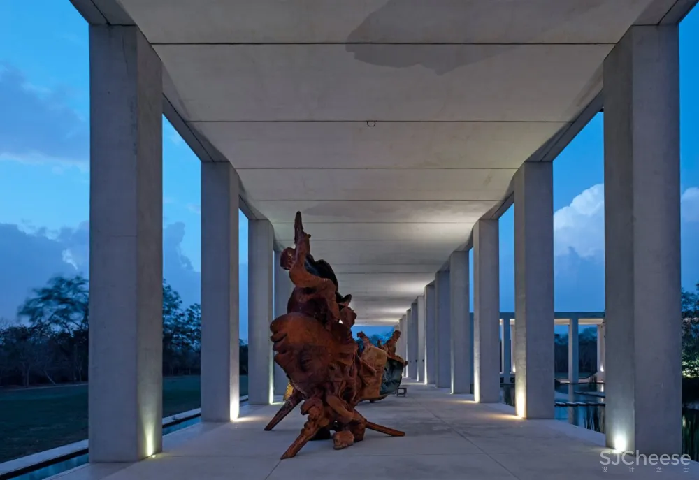 Arcadio Marin | Plantel Matilde , 艺术雕塑的建筑美学