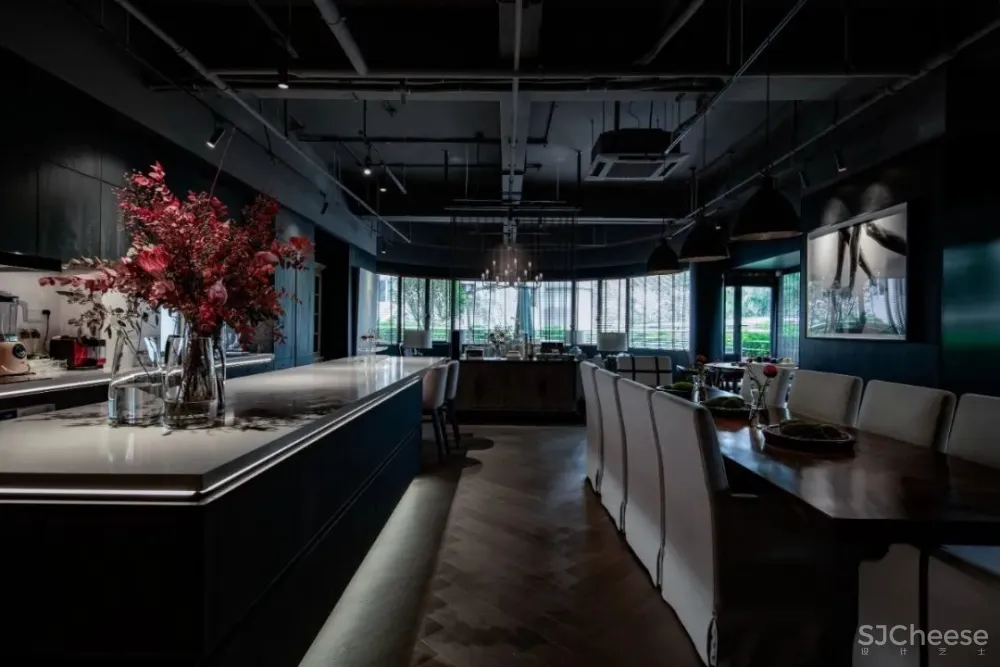 李益中：坚持策略思维，营造人文气质