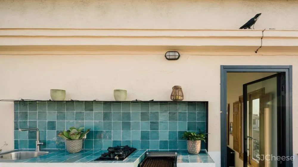 冲凉时俯瞰城市美景？这个穹顶之下的住宅有点狂野