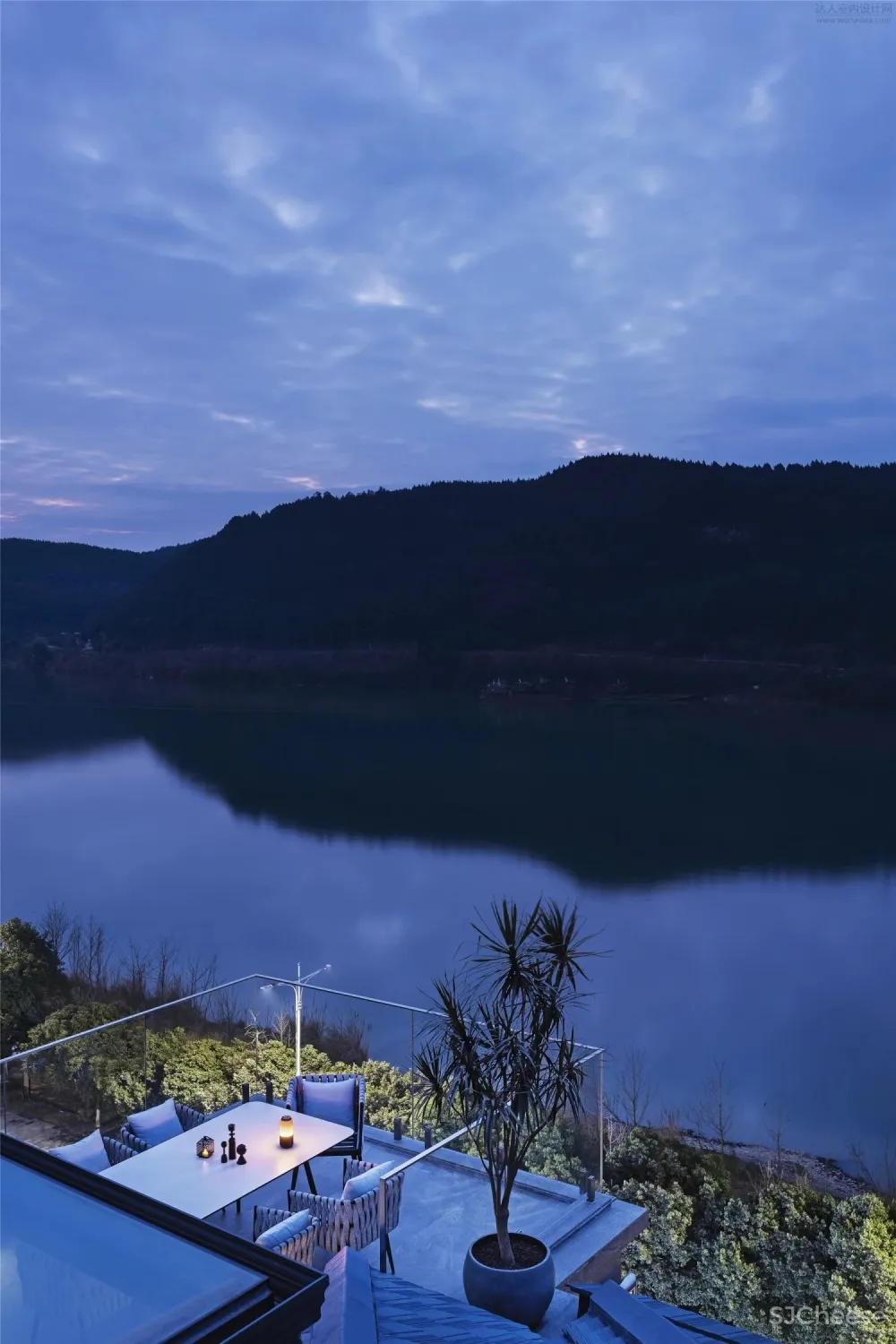 尚舍生活设计丨望江月320㎡