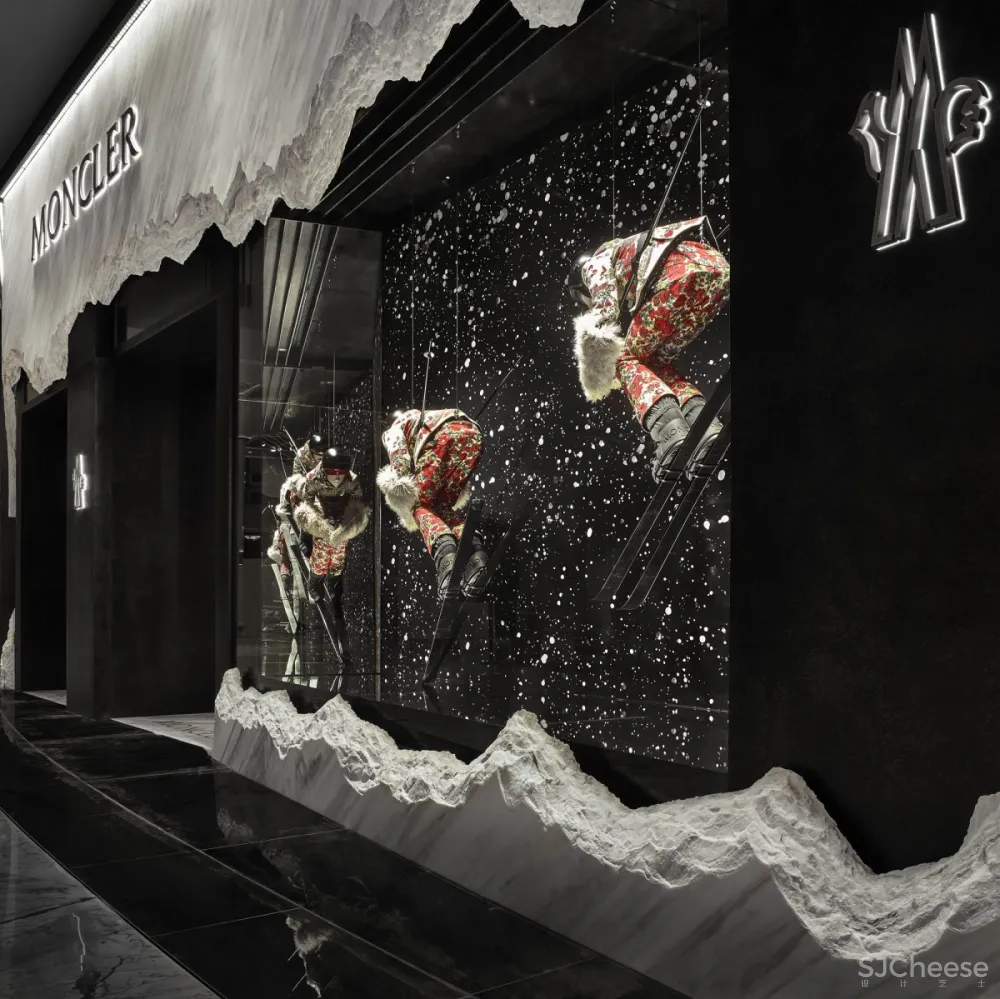 Gwenael Nicolas | Moncler Dubai Mall , 沙漠中的冰山