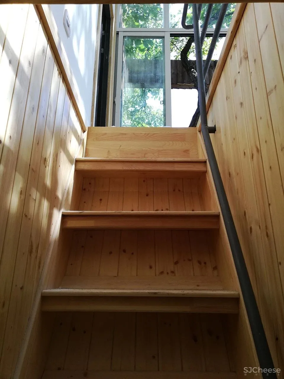 深山里的茶园民宿,美。