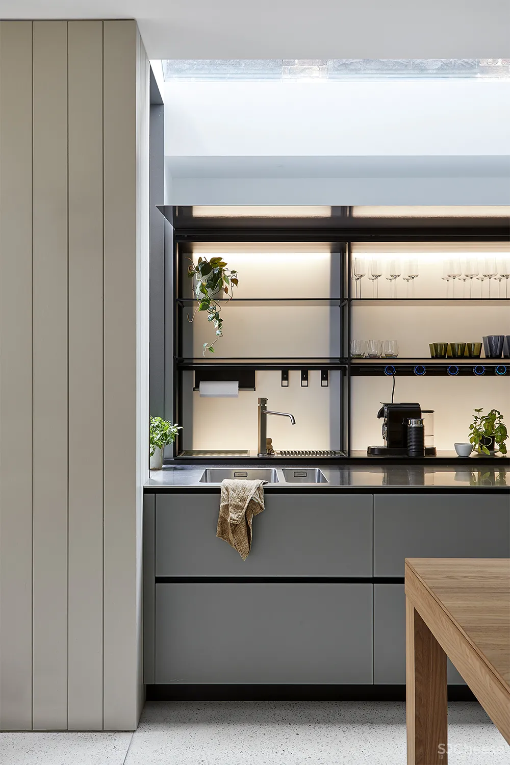 Sanders & King | Melbourne House , 宁静而大胆的现代住宅