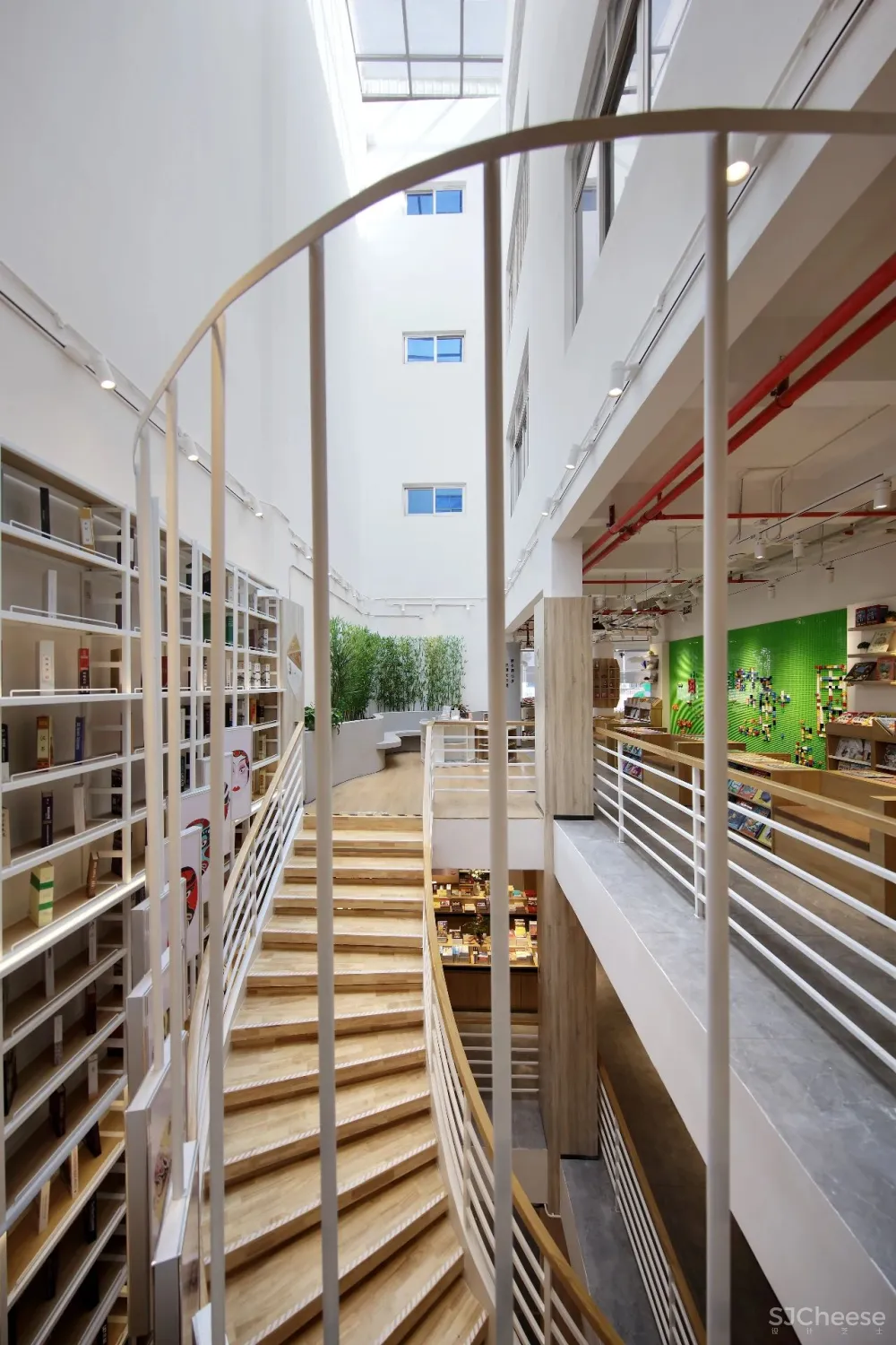 叶智杰设计：714㎡文学之旅，隐没在闹市水泥丛林中