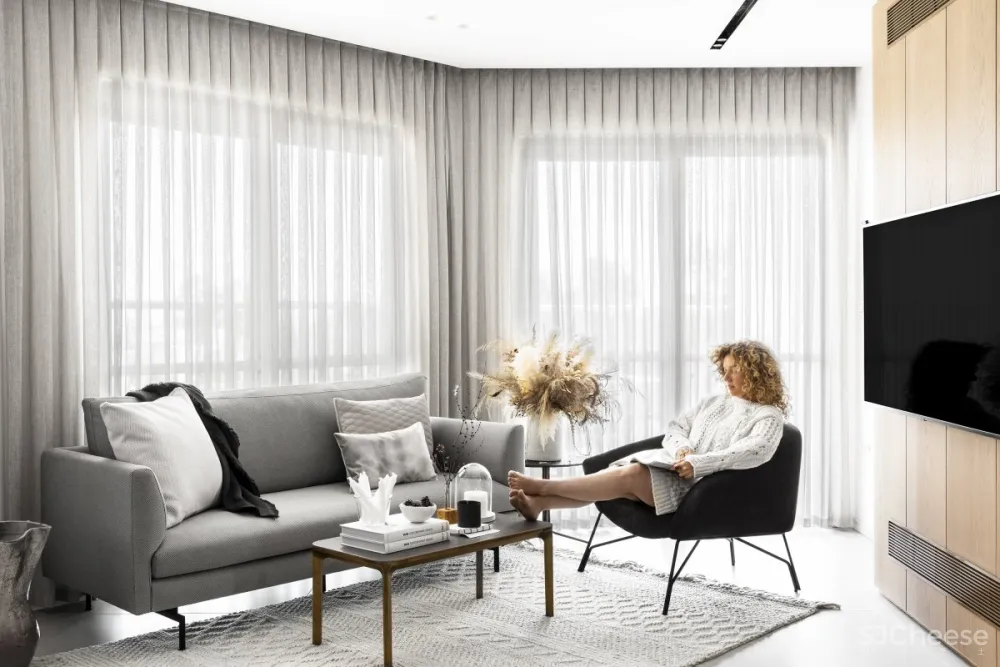 Maya Sheinberger | S Apartment , 极简舒适的现代住宅