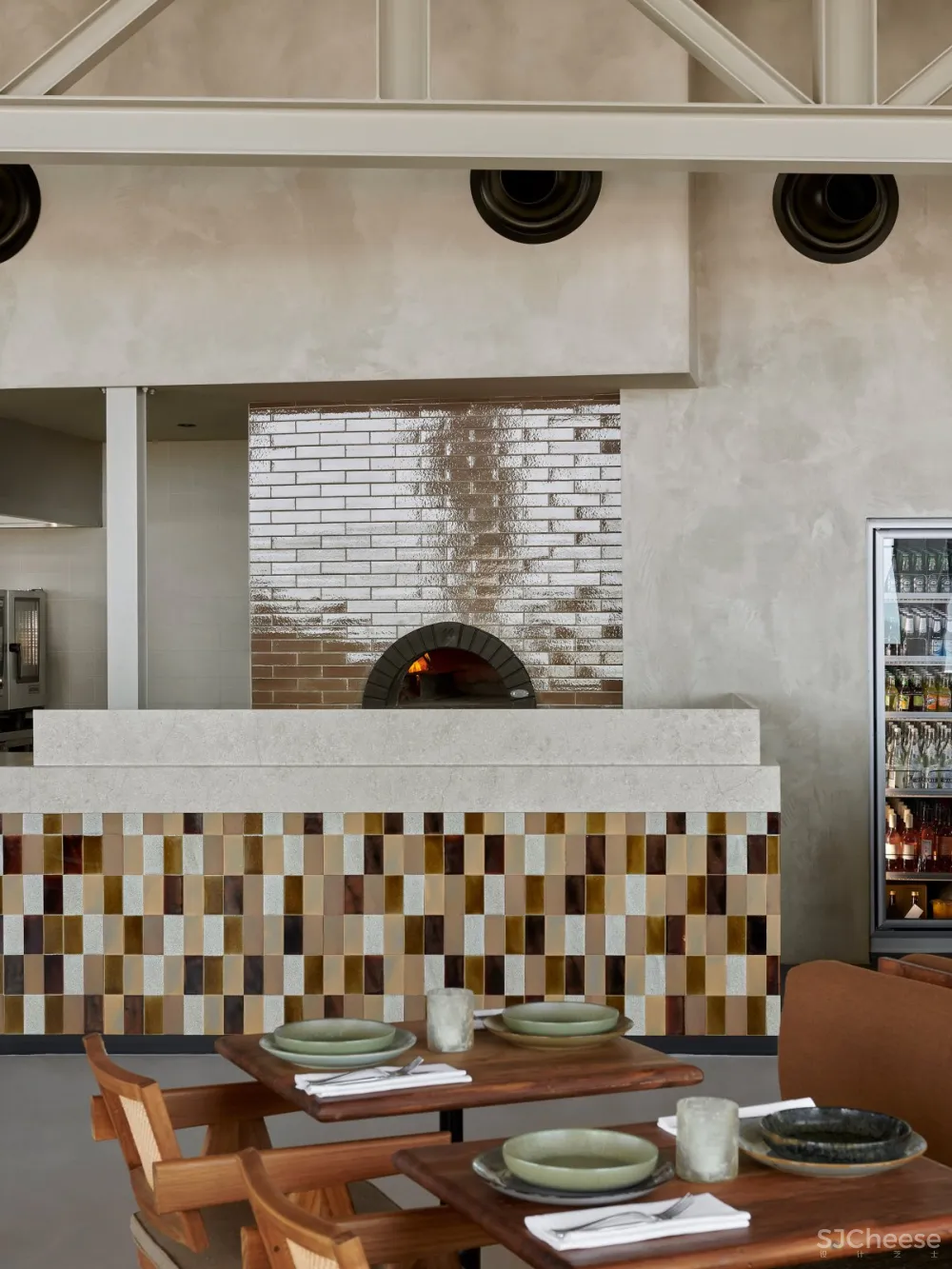 Anne Claus Interiors | De Republiek , 经典永恒的海滨餐厅