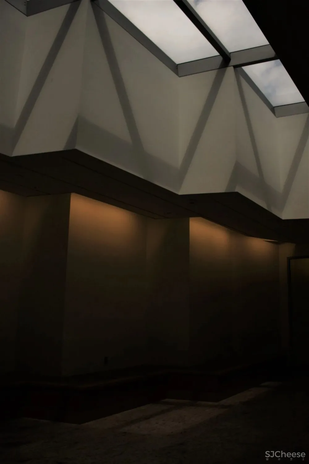 文章|仅20%的设计师认识【高级灰】