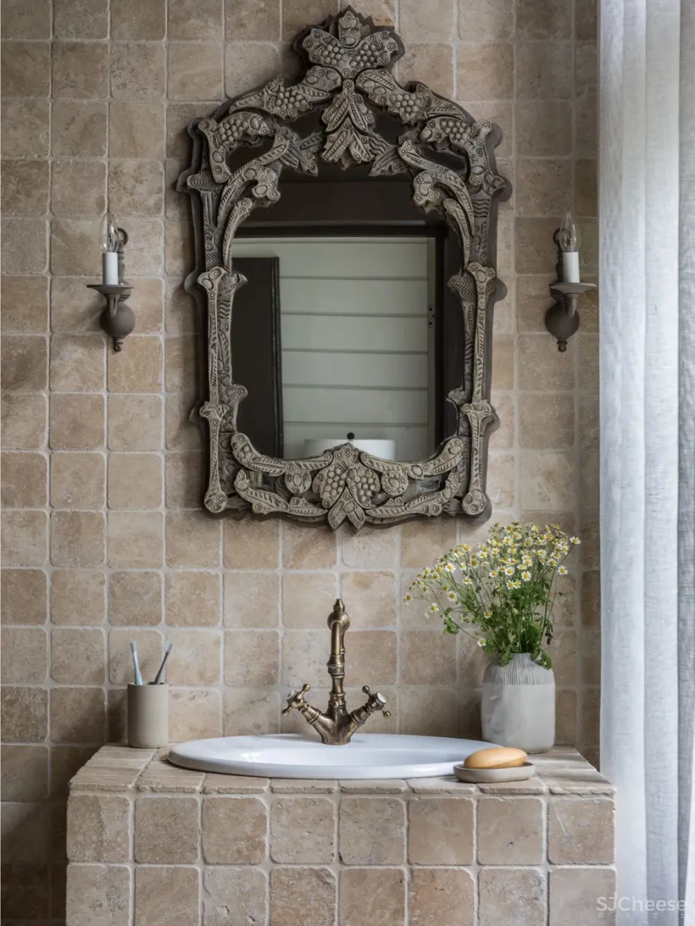 Sisters Design 新作 莫斯科明与暗的平衡