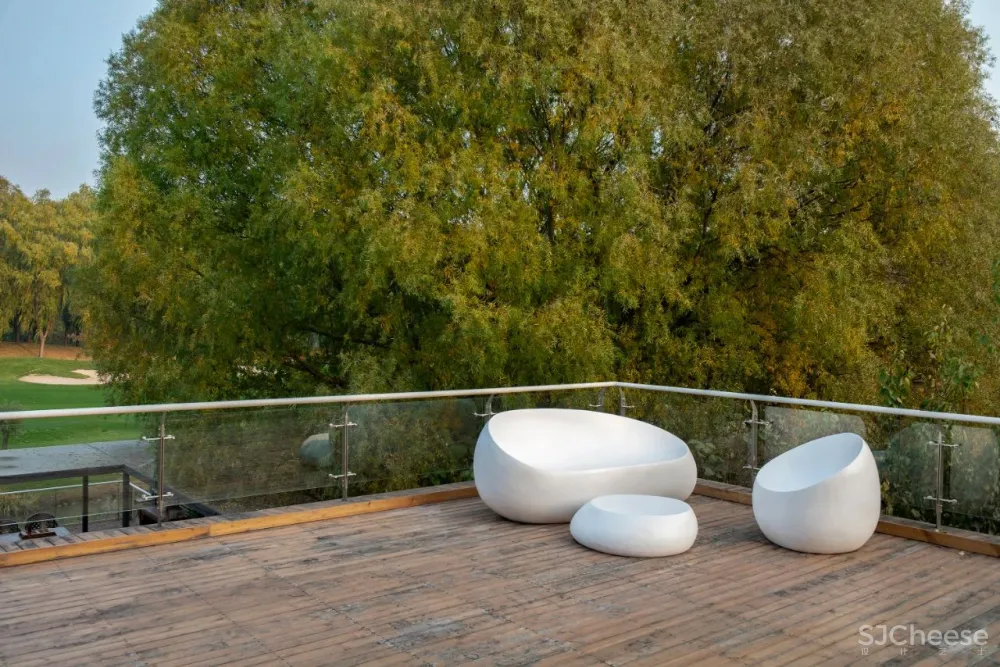 一座没有直线的居所