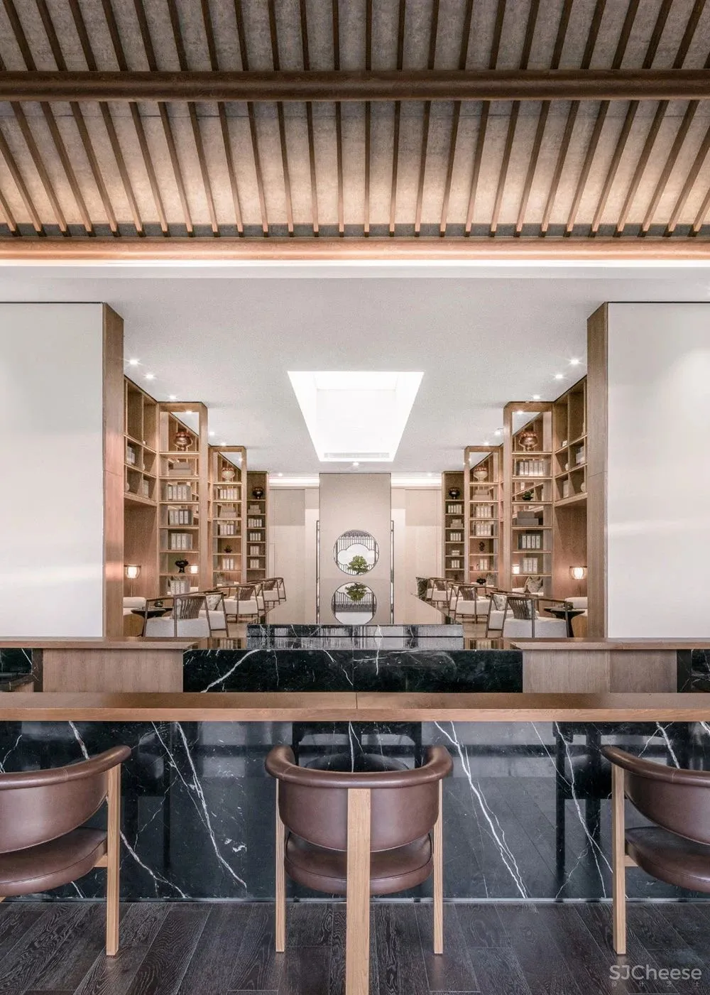 正所谓:越中式,越高级